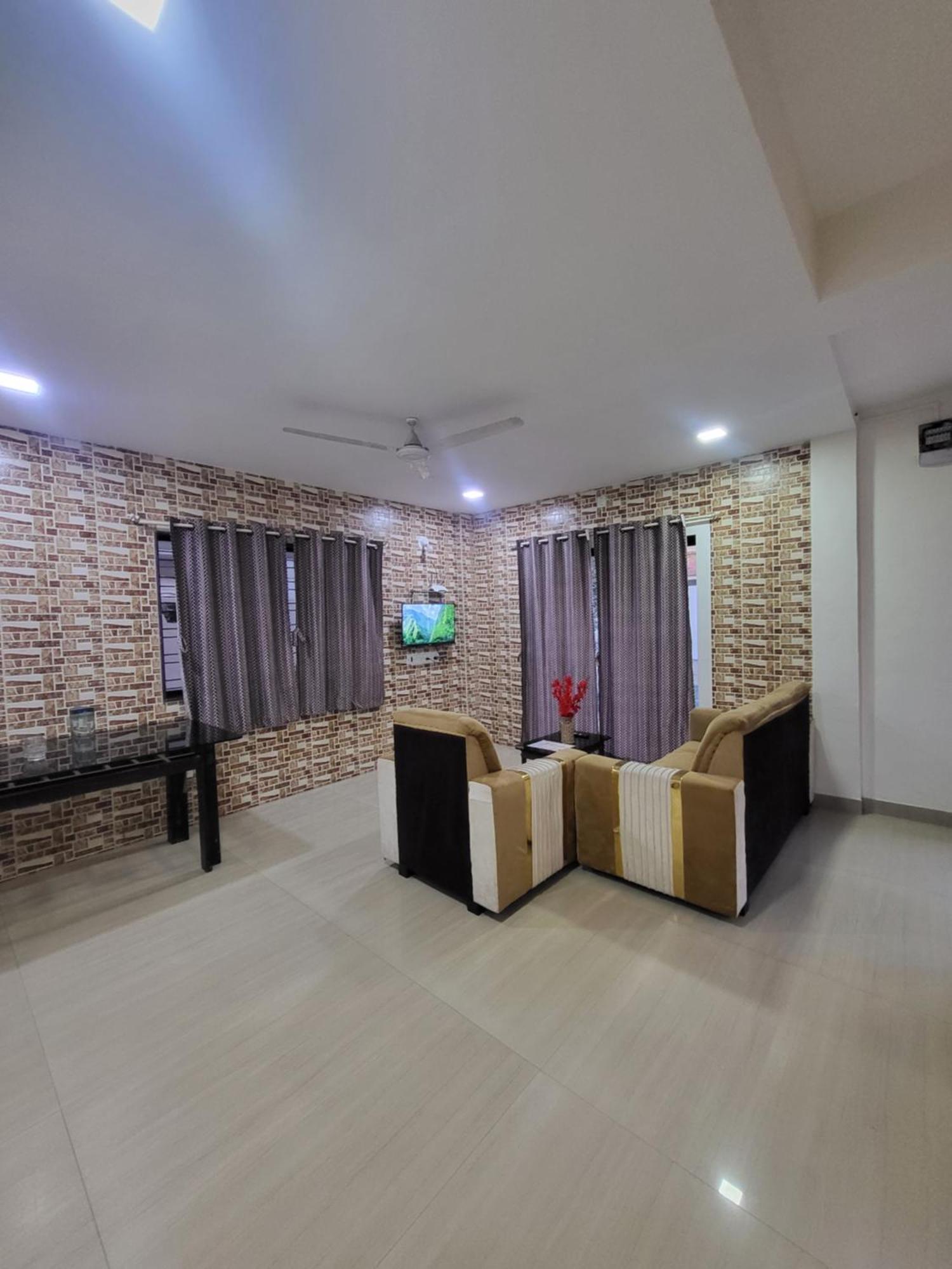 The Perfect Stays Para Disco Big Pool Cricket Turf Villa Lonavala Exteriör bild