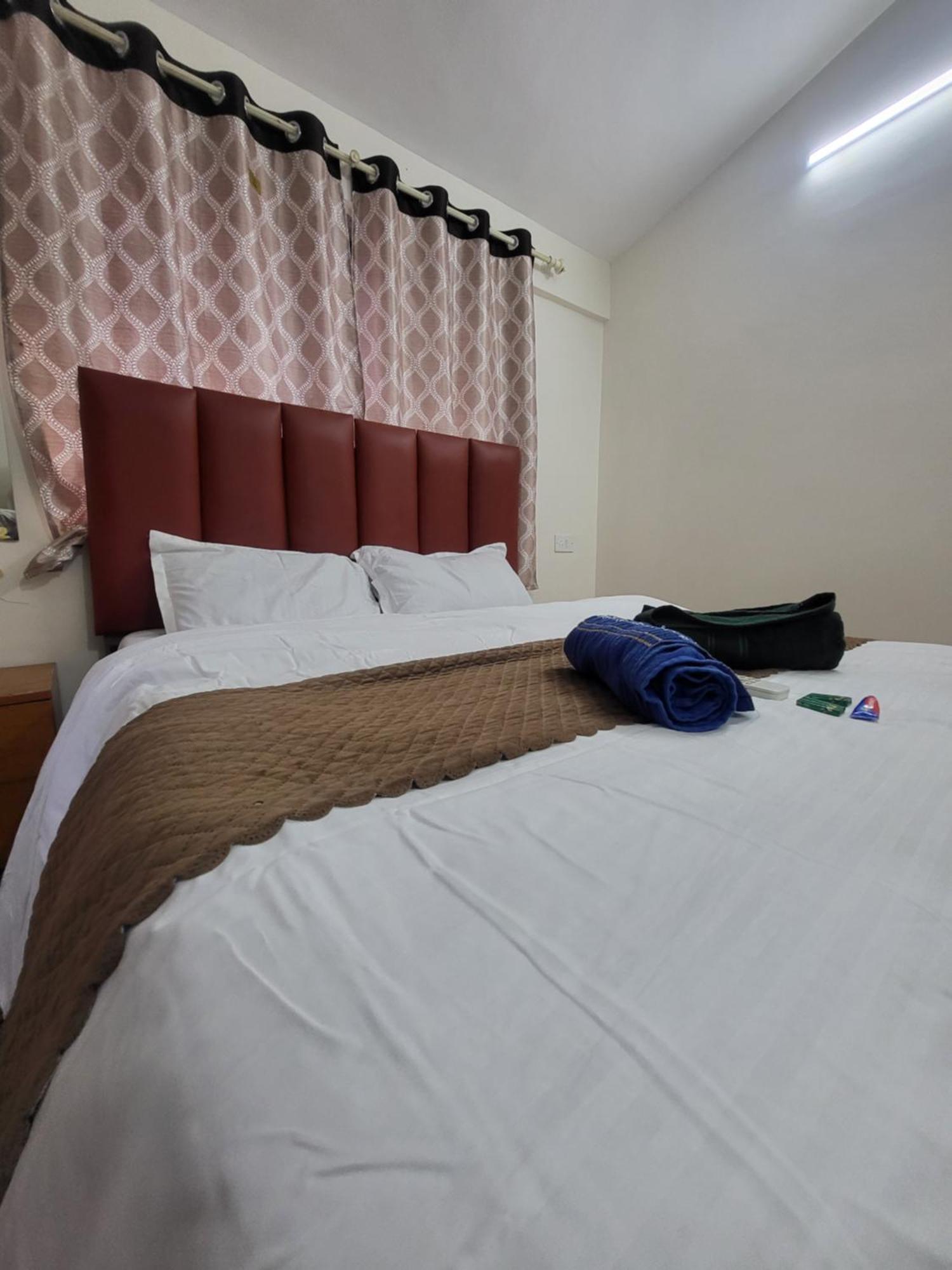 The Perfect Stays Para Disco Big Pool Cricket Turf Villa Lonavala Exteriör bild