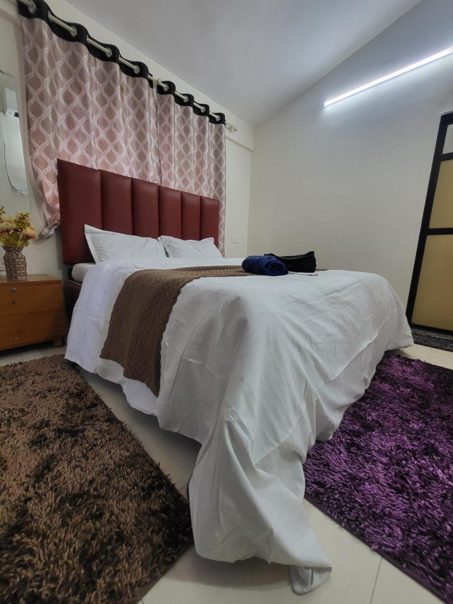 The Perfect Stays Para Disco Big Pool Cricket Turf Villa Lonavala Exteriör bild