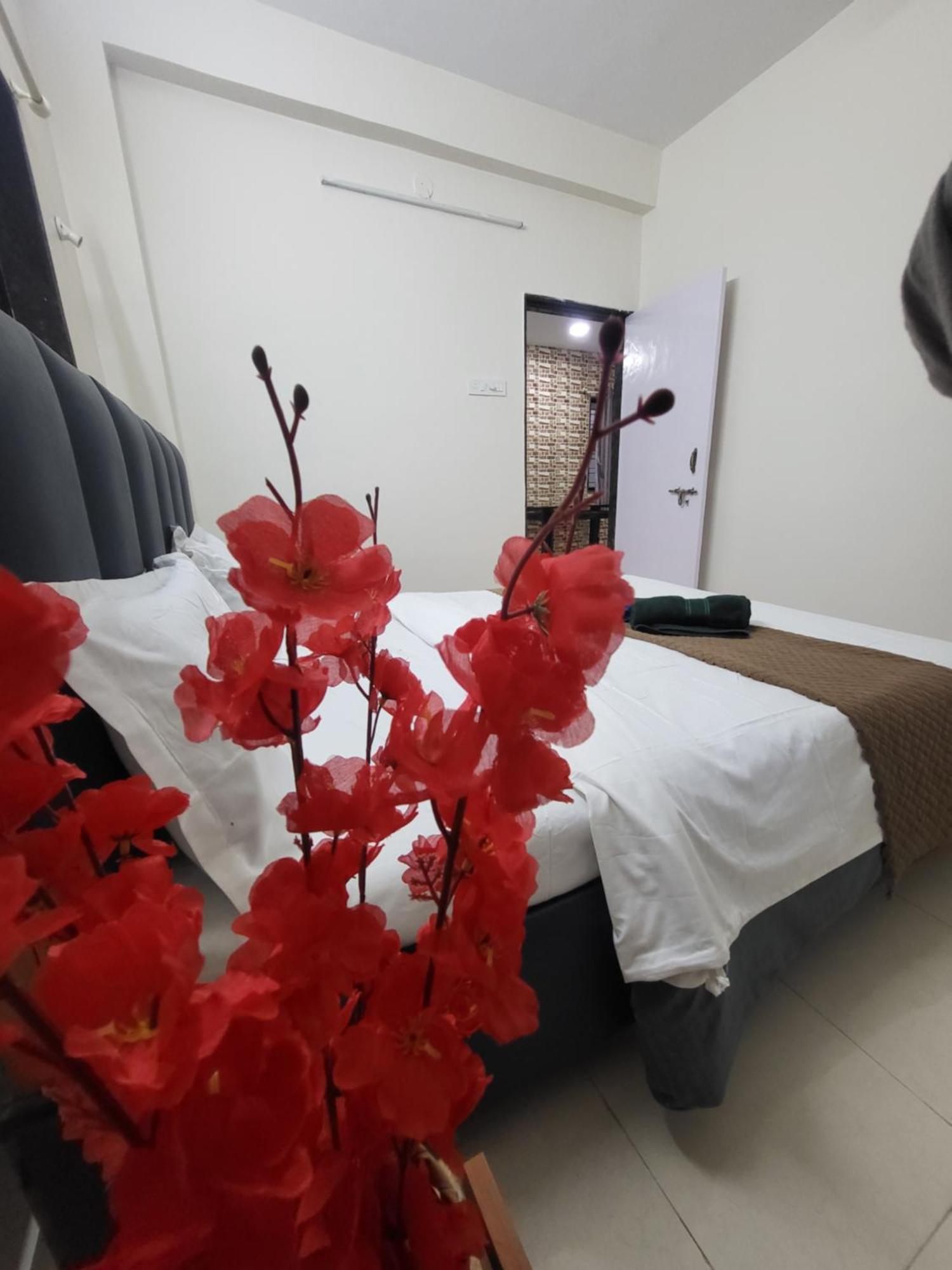 The Perfect Stays Para Disco Big Pool Cricket Turf Villa Lonavala Exteriör bild