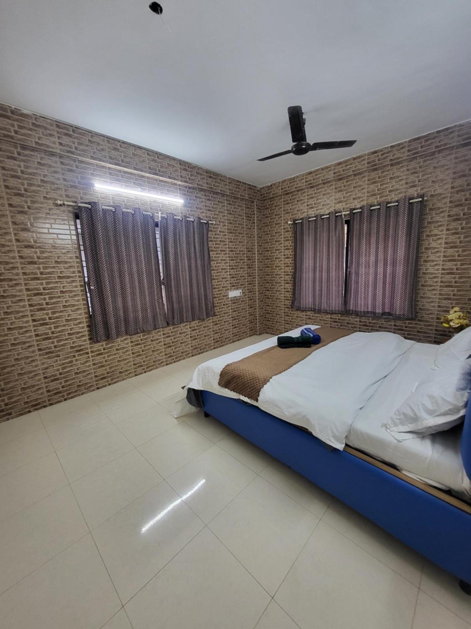 The Perfect Stays Para Disco Big Pool Cricket Turf Villa Lonavala Exteriör bild
