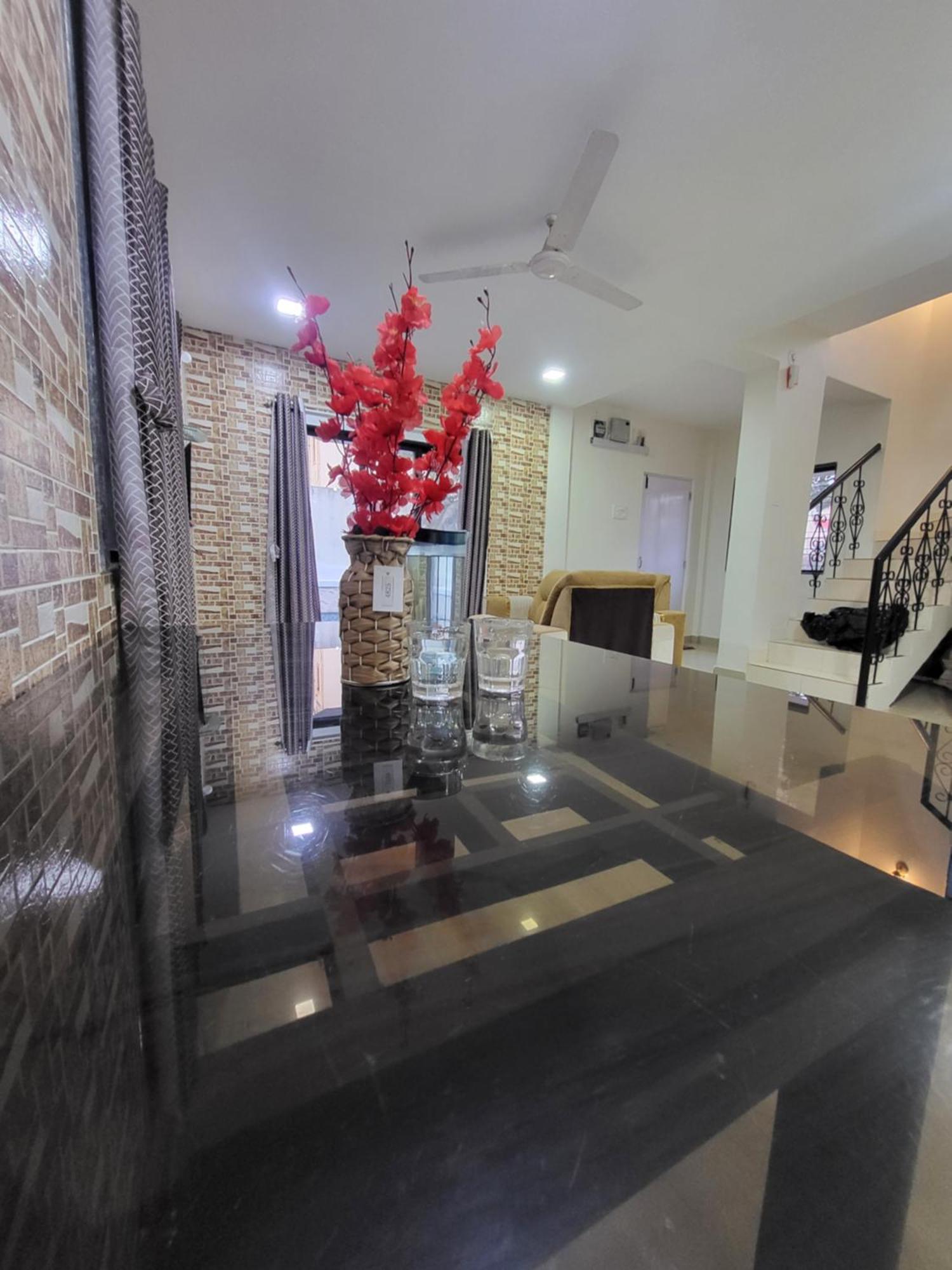 The Perfect Stays Para Disco Big Pool Cricket Turf Villa Lonavala Exteriör bild